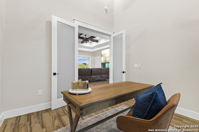 Image 20 of 66 For 140 Summer Meadow Dr