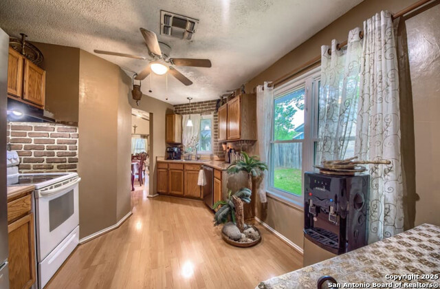 Image 14 of 25 For 5775 Larkdale