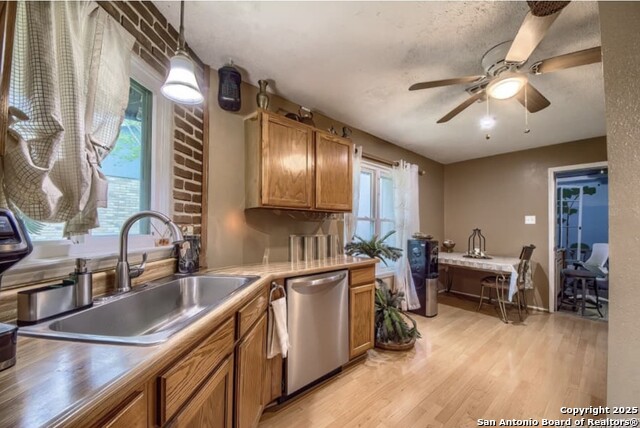 Image 15 of 25 For 5775 Larkdale