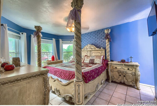 Image 16 of 25 For 5775 Larkdale