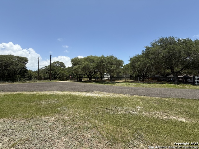 Listing photo id 13 for 142 Vercie