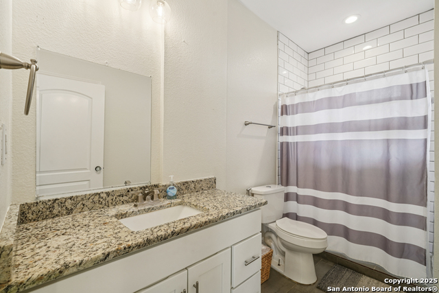 Image 16 of 28 For 1139 Russell Pl W