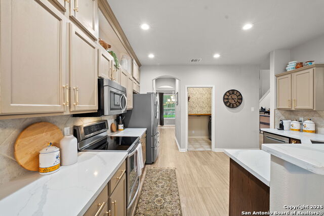 Image 16 of 49 For 21732 Hyerwood