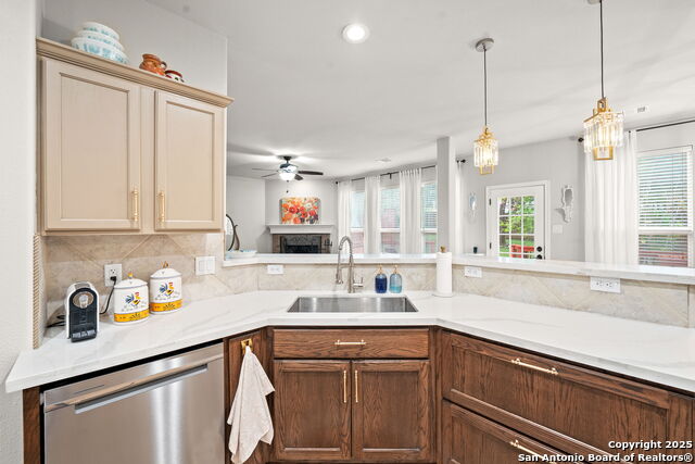 Image 18 of 49 For 21732 Hyerwood