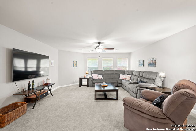 Image 36 of 49 For 21732 Hyerwood