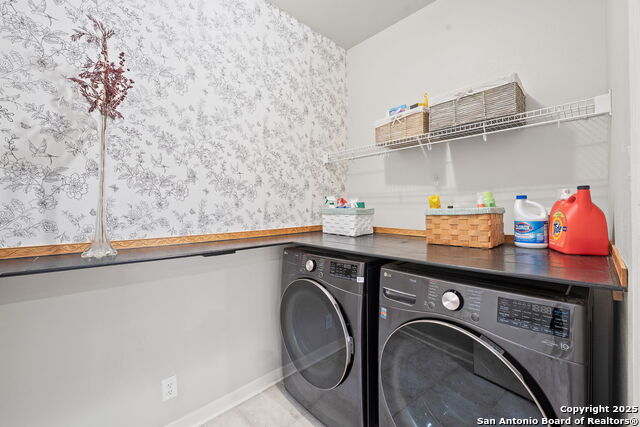 Image 39 of 49 For 21732 Hyerwood