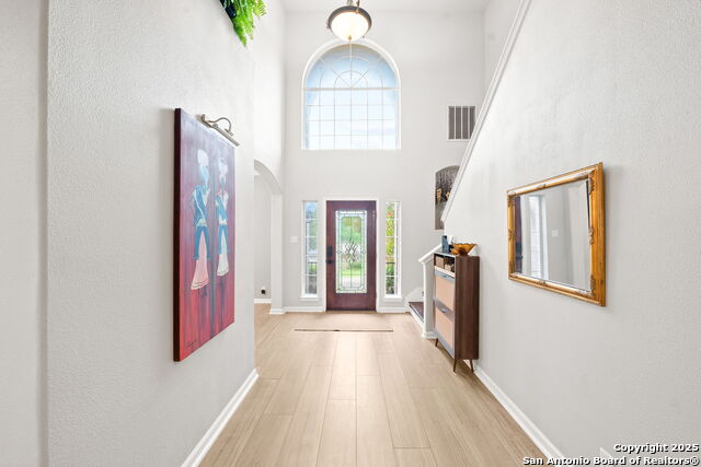 Image 4 of 49 For 21732 Hyerwood