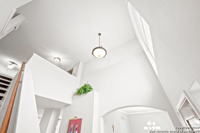 Image 6 of 49 For 21732 Hyerwood