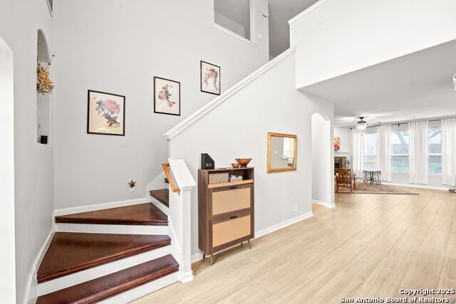 Image 7 of 49 For 21732 Hyerwood