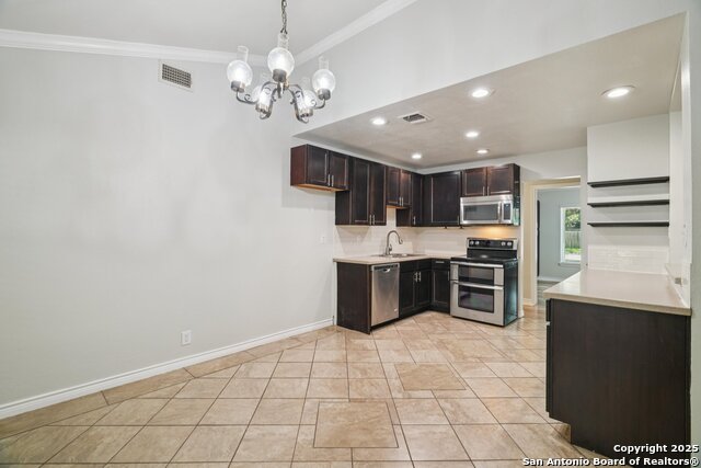 Image 11 of 37 For 11930 Holm Oaks