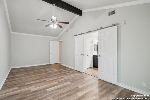 Image 15 of 37 For 11930 Holm Oaks