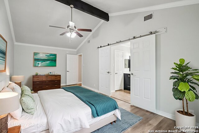 Image 16 of 37 For 11930 Holm Oaks