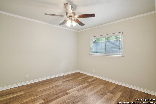 Image 18 of 37 For 11930 Holm Oaks