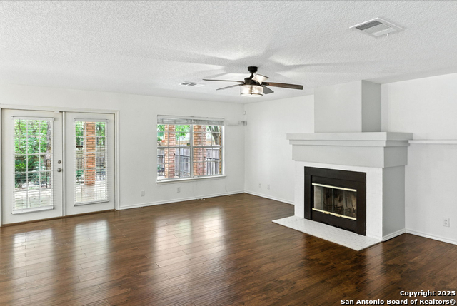 Image 13 of 39 For 22023 Oriole Hill Dr.