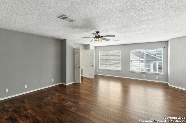 Image 25 of 39 For 22023 Oriole Hill Dr.