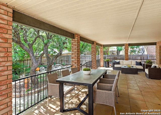 Image 3 of 39 For 22023 Oriole Hill Dr.