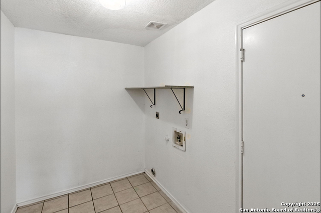 Image 38 of 39 For 22023 Oriole Hill Dr.