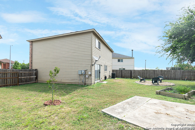 Listing photo id 21 for 8936 Dakota Run