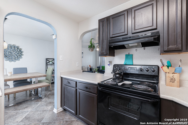 Listing photo id 7 for 8936 Dakota Run
