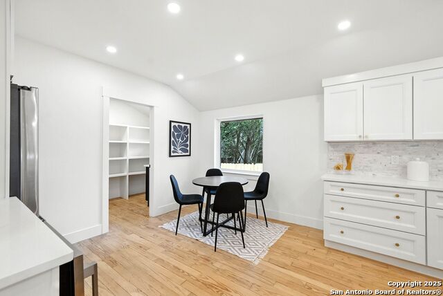 Image 15 of 47 For 8618 Indian Hills
