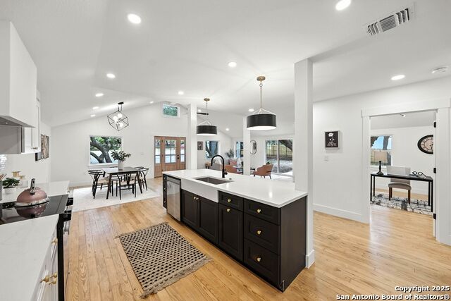 Image 9 of 47 For 8618 Indian Hills