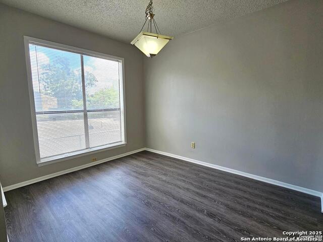 Listing photo id 9 for 3843 Barrington Dr 262