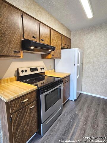 Listing photo id 12 for 3843 Barrington Dr 262