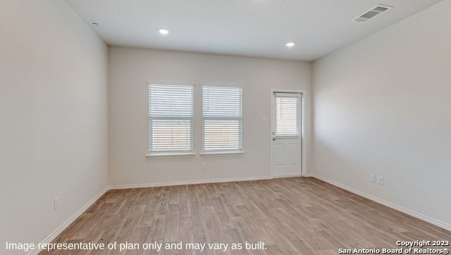 Image 11 of 75 For 330 Pigeon Green