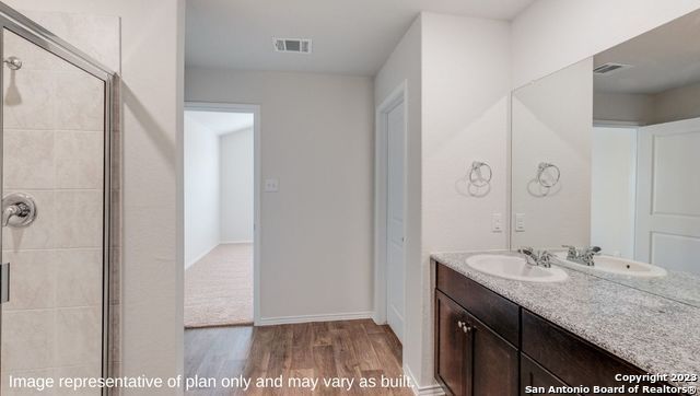Image 16 of 75 For 330 Pigeon Green