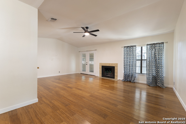 Image 11 of 25 For 8938 Rich Way