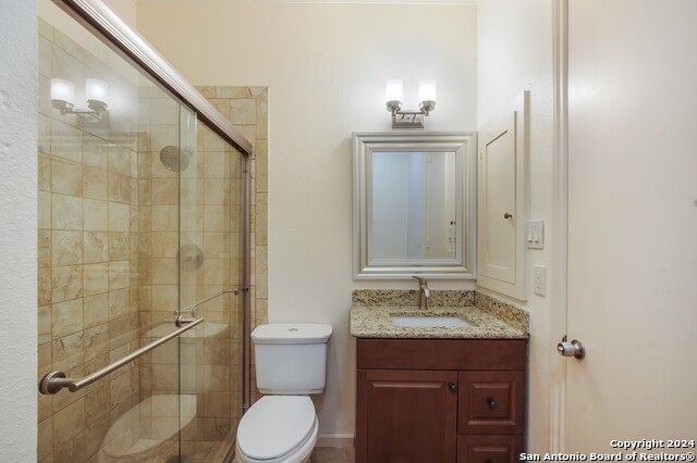 Image 16 of 23 For 7707 Broadway  23a