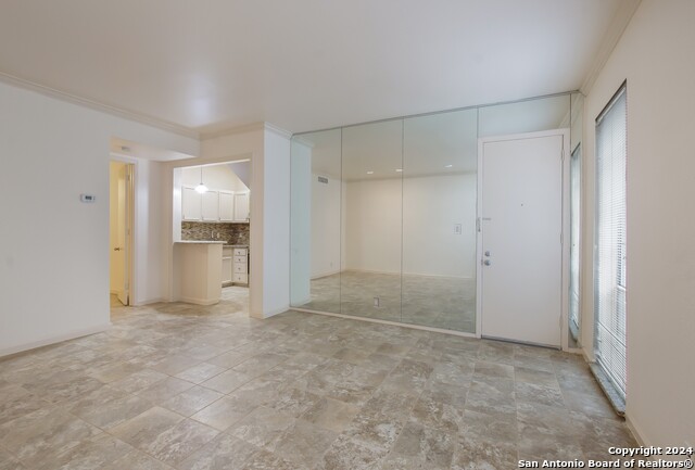 Image 6 of 23 For 7707 Broadway  23a