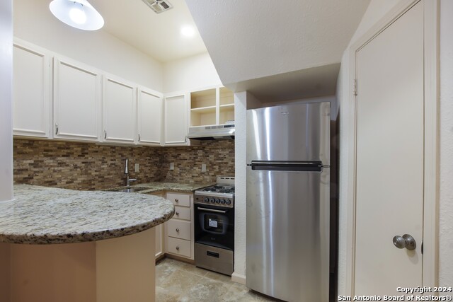 Image 8 of 23 For 7707 Broadway  23a