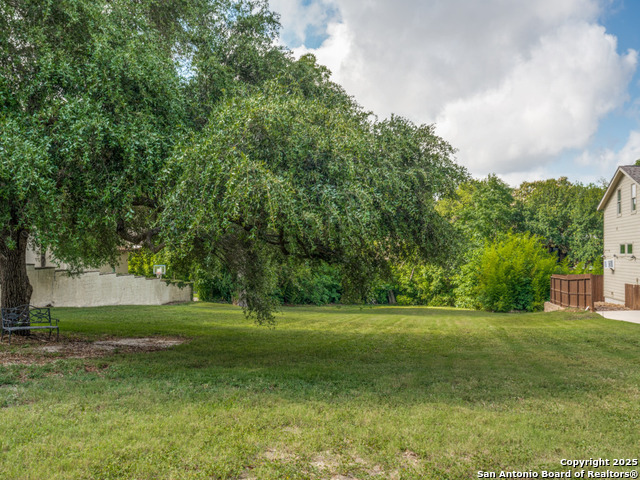 Image 7 of 8 For 614 Terrell  