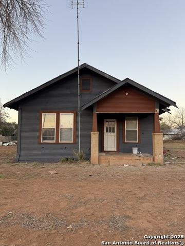 Details for 505 Rio Grande, Pearsall, TX 78061