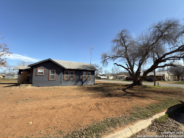 Image 2 of 12 For 505 Rio Grande