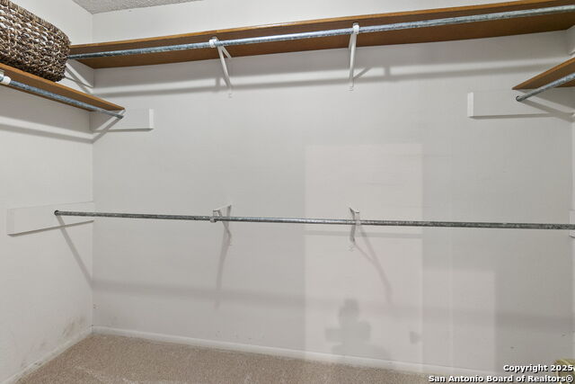 Listing photo id 22 for 19507 Encino Gap