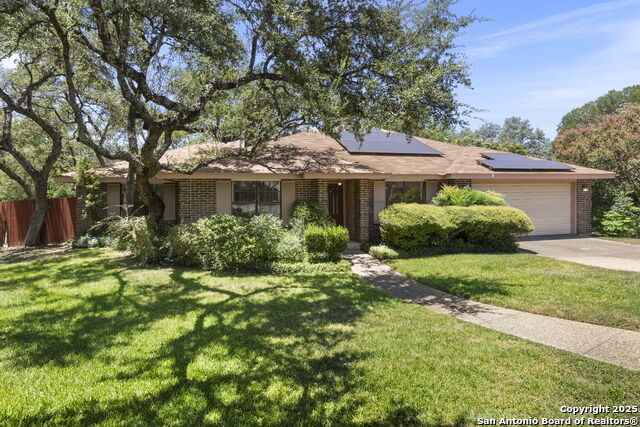 Listing photo id 1 for 19507 Encino Gap