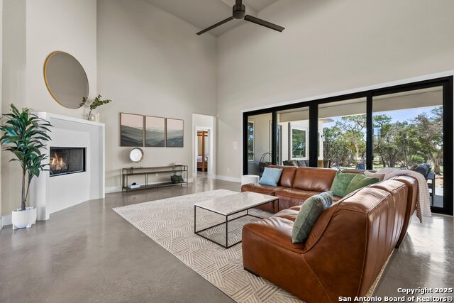 Image 6 of 51 For 5721 Dry Comal