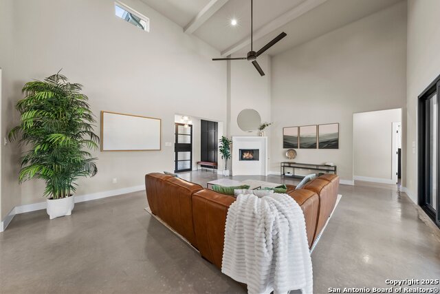 Image 8 of 51 For 5721 Dry Comal