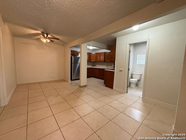 Image 4 of 11 For 1226 36th Nw B