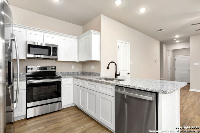 Image 10 of 28 For 826 Soria Place  102