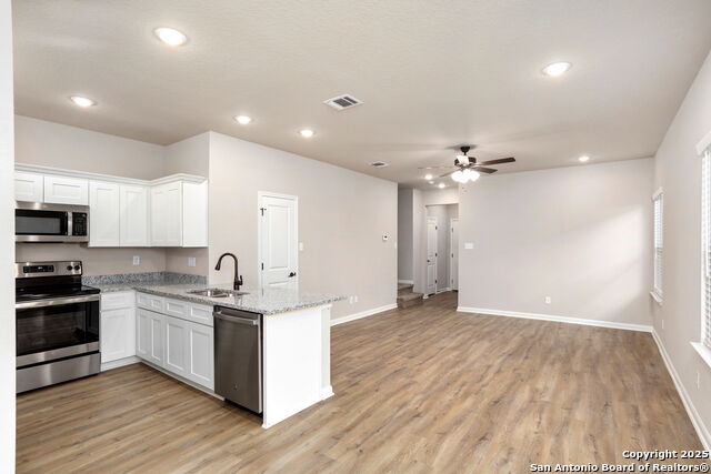 Image 2 of 28 For 826 Soria Place  102