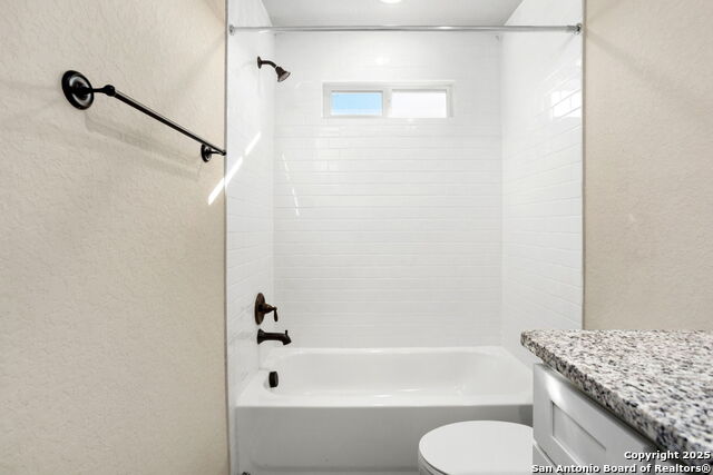 Image 24 of 28 For 826 Soria Place  102