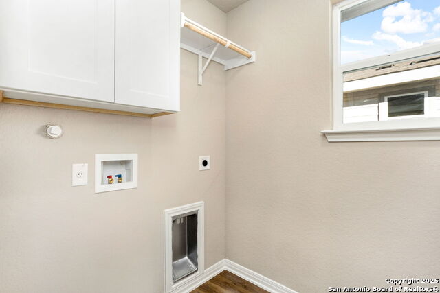 Image 27 of 28 For 826 Soria Place  102