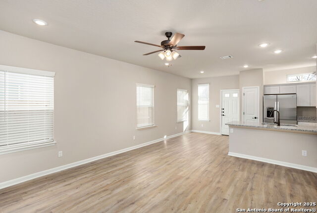 Image 6 of 28 For 826 Soria Place  102