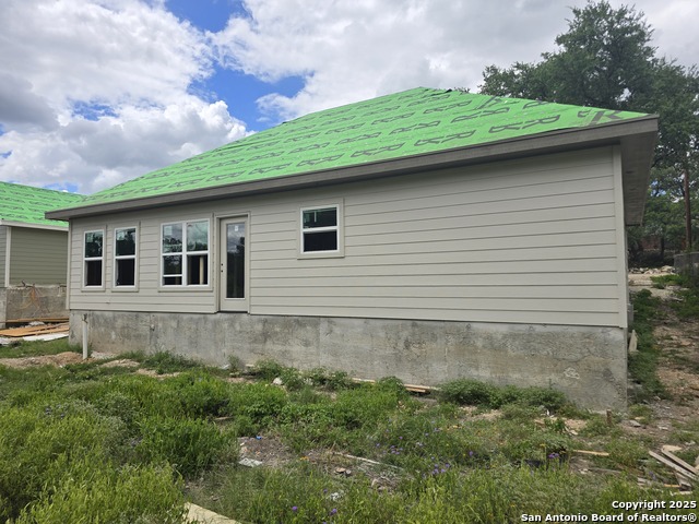 Listing photo id 1 for 294 Lighthouse