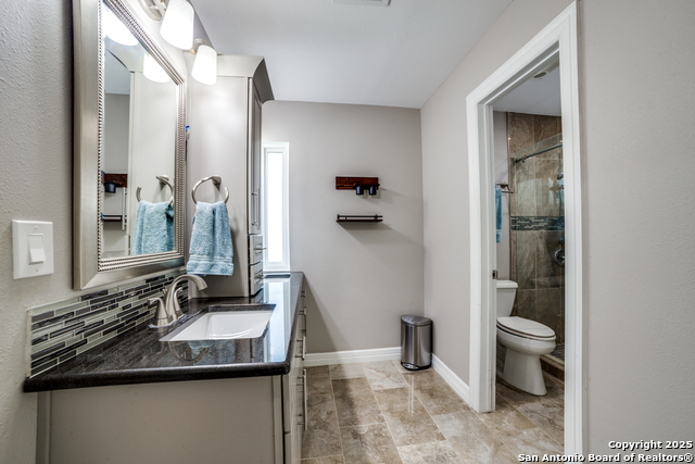 Image 18 of 25 For 8522 Wickersham