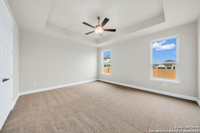 Image 4 of 21 For 221 Janice Avenue