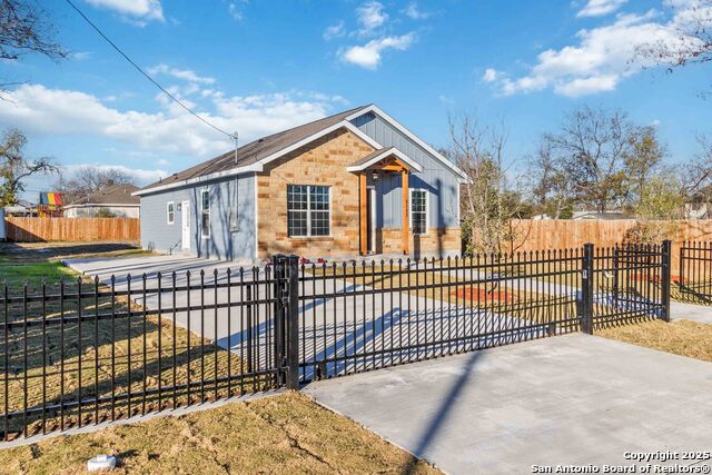 Details for 2123 Lennon Ave, San Antonio, TX 78223